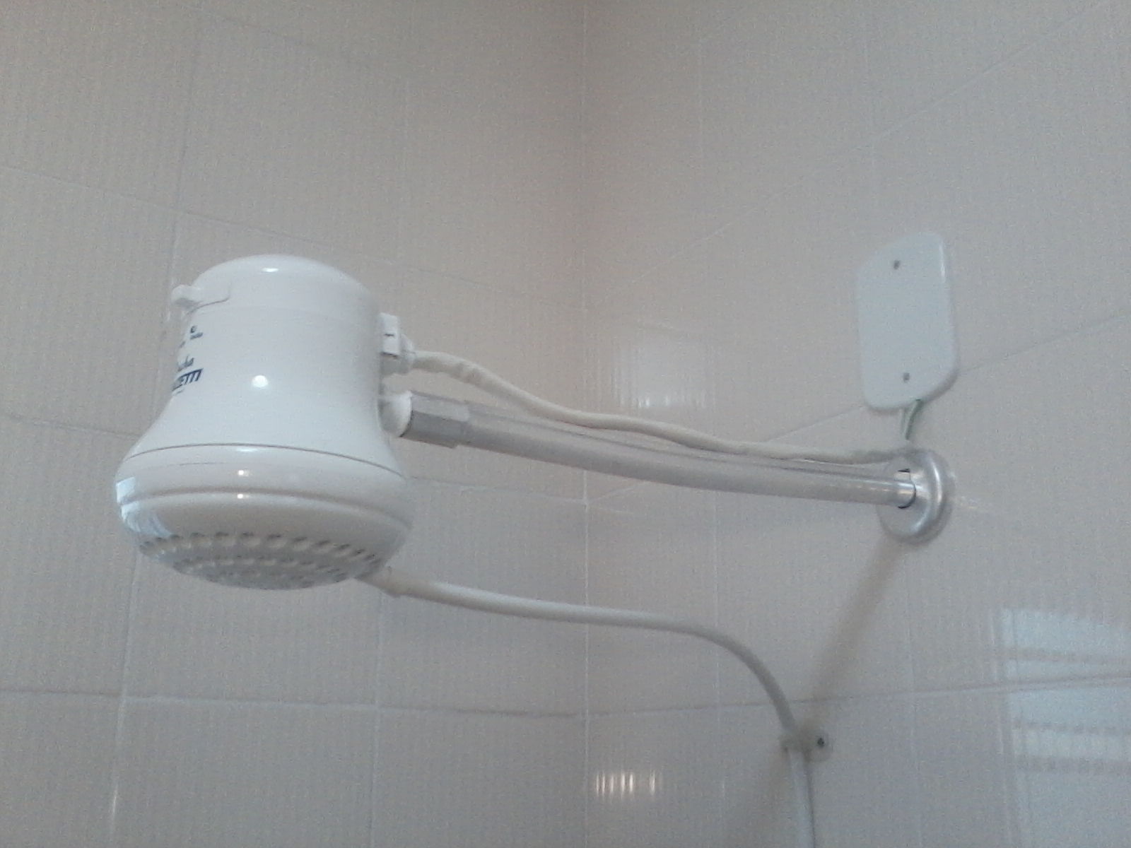 Chuveiro Elétrico em Salvador: Instalação, Manutenção e Segurança com Eletricista chuveiro eletrico 1