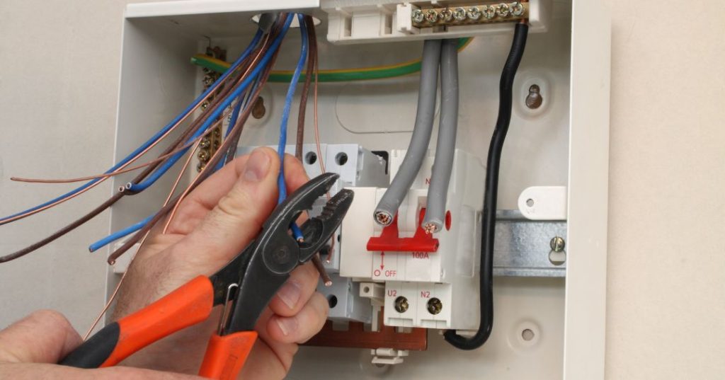 Circuitos e fiações elétricas em Salvador